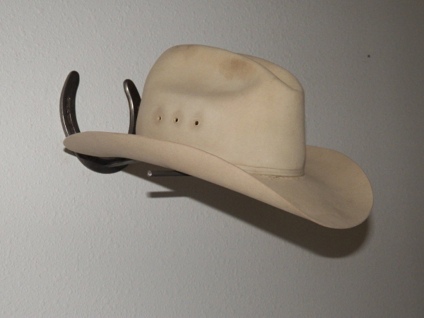 Horseshoe Cowboy Hat Rack